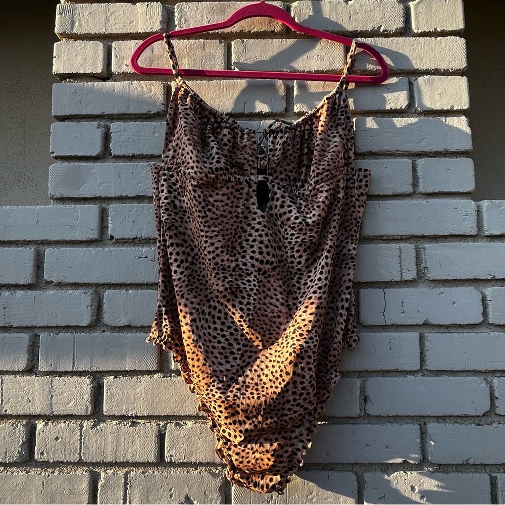 Shade & Shore Cheetah Print One Piece Swimsuit - Size XL